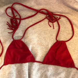 Acacia Red Canons Top